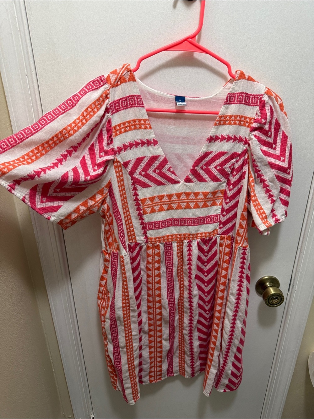 Old Navy V-Neck tshirtDress in Pink, Orange & Cream Geometric